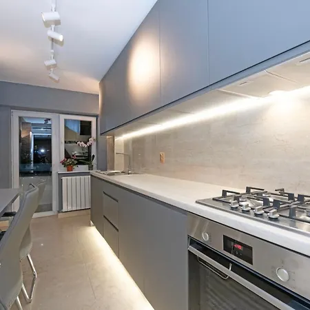 Grand Centre Of Apartment Craiova